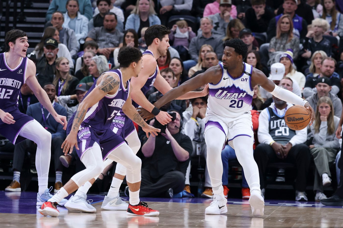 Jazz forward Jaren Jackson Jr. undergoes surgery to remove growth in left knee | iNFOnews.ca Jazz forward Jaren Jackson Jr. undergoes surgery to remove growth in left knee | iNFOnews.ca