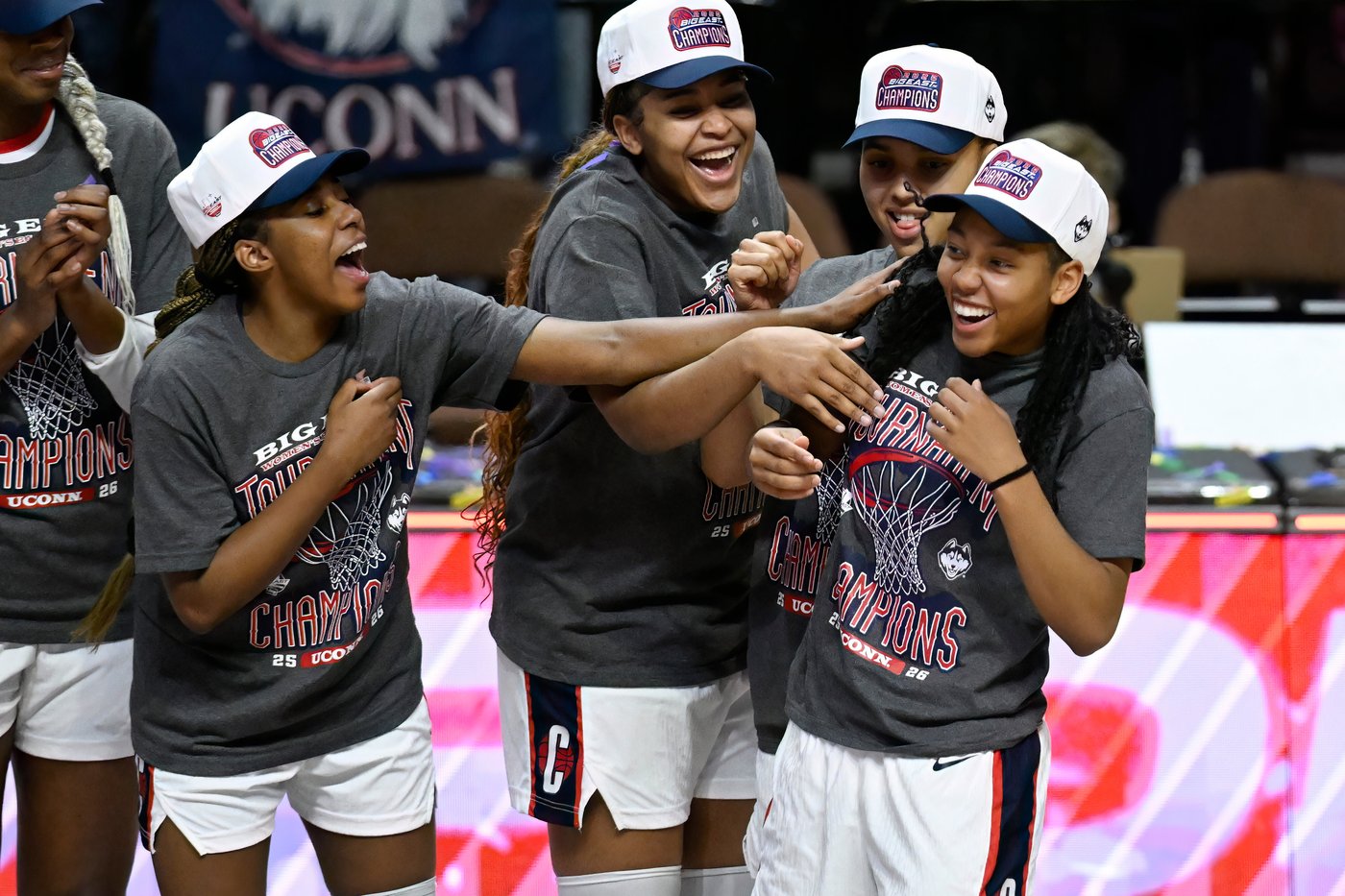 No. 1 UConn wins its 24th Big East Tournament title, routing Villanova 90-51 | iNFOnews.ca No. 1 UConn wins its 24th Big East Tournament title, routing Villanova 90-51 | iNFOnews.ca