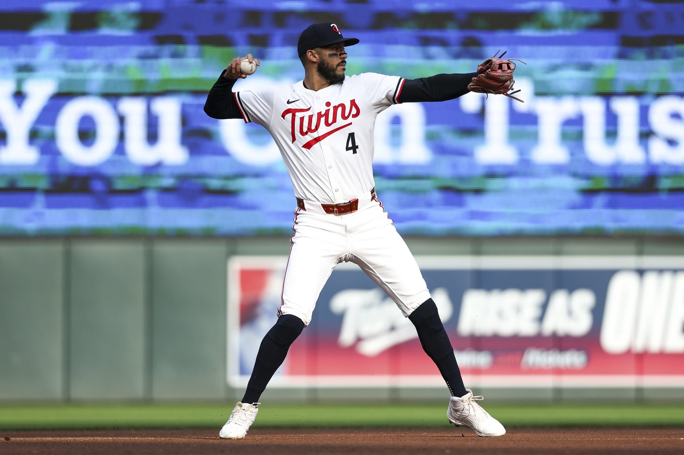 Buxton's 479-foot homer powers Twins to 6-2 win over Rangers | iNFOnews.ca Buxton's 479-foot homer powers Twins to 6-2 win over Rangers | iNFOnews.ca