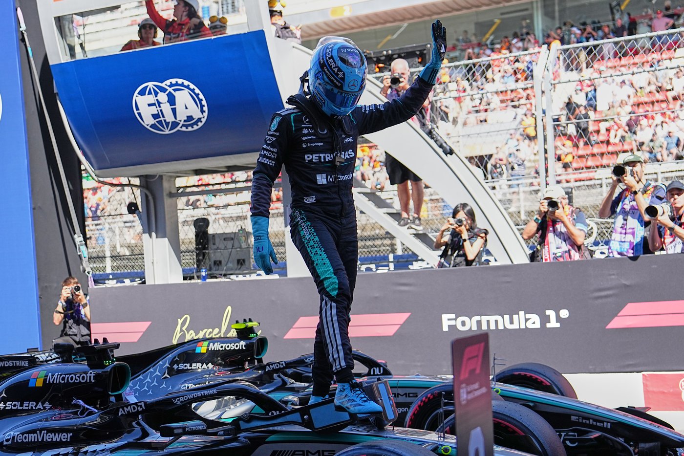 Russell takes pole at Barcelona GP with F1 leader Antonelli third behind Hamilton | iNFOnews.ca