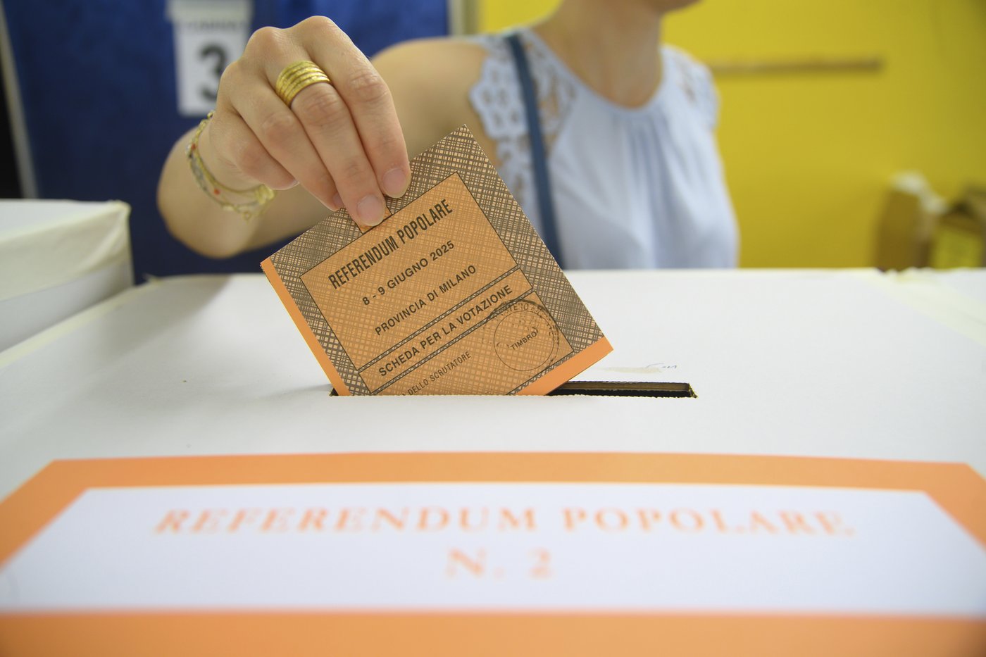 Italians vote on citizenship and job protections in referendums threatened by low turnout | iNFOnews.ca Italians vote on citizenship and job protections in referendums threatened by low turnout | iNFOnews.ca