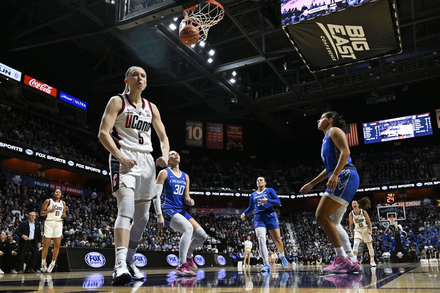 In March Madness, the women still have more stars and perhaps more people watching too | iNFOnews.ca In March Madness, the women still have more stars and perhaps more people watching too | iNFOnews.ca