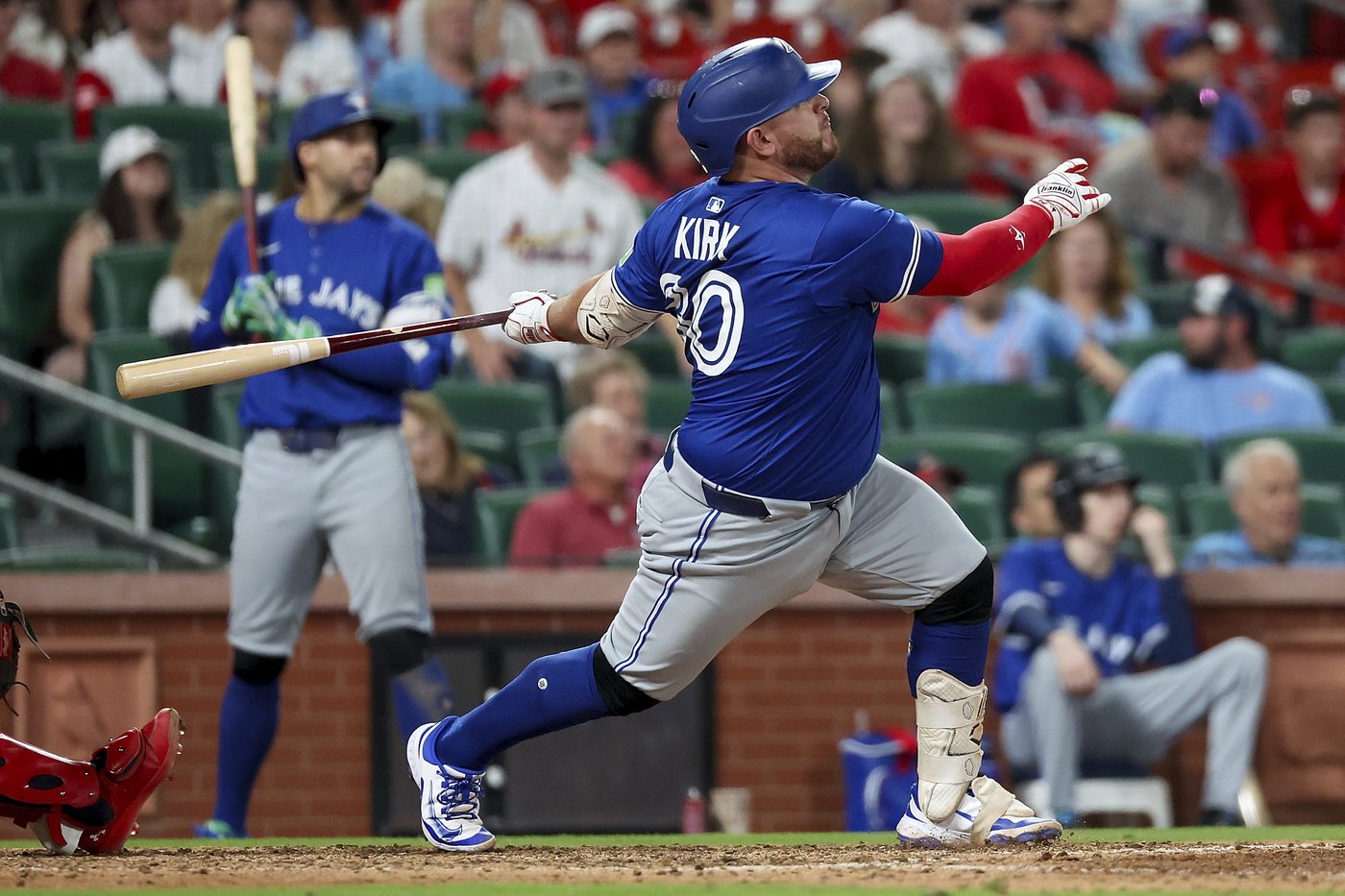 Kirk and Clase lead Blue Jays past Cardinals 5-4 in 10 innings | iNFOnews.ca