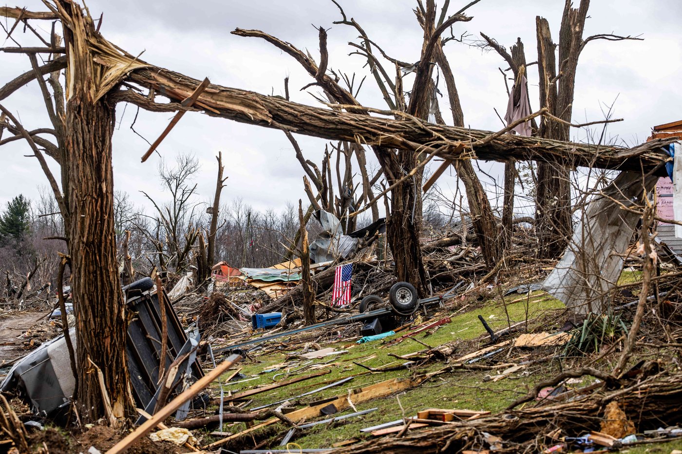 Photos show damage left by powerful storms as volunteers help communities clean up | iNFOnews.ca
