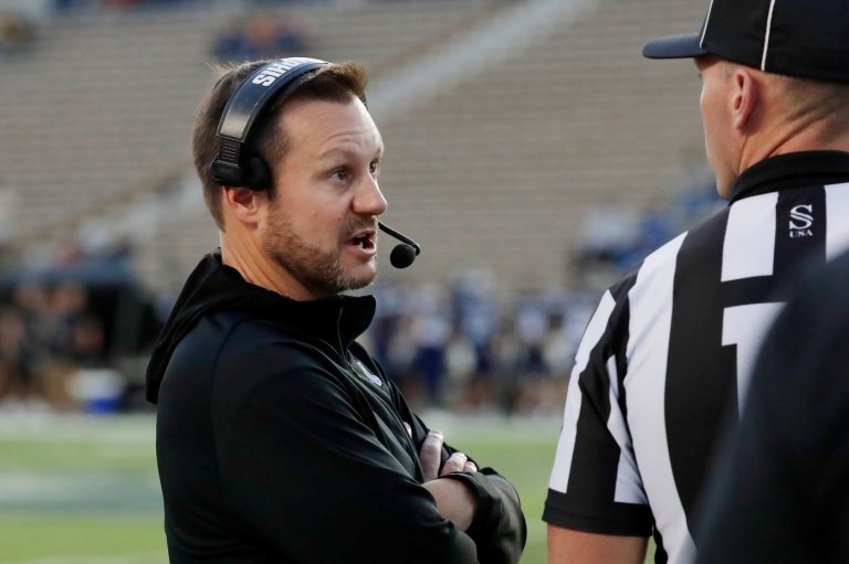 Arkansas hires Ryan Silverfield from Memphis as new coach after 2-10 season | iNFOnews.ca