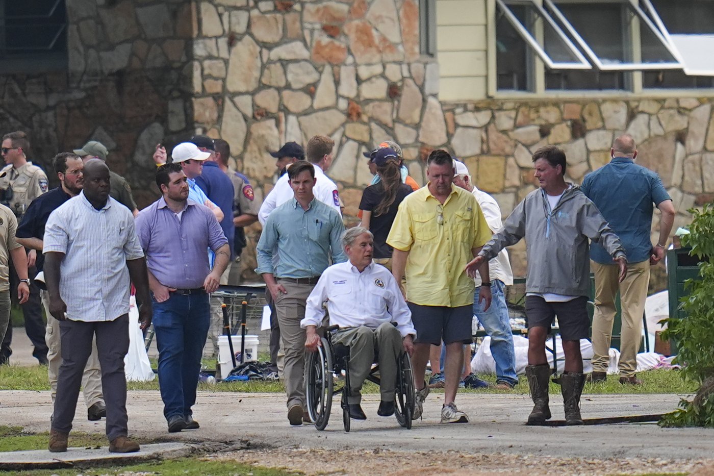 Floods turned beloved Texas camp into a nightmare. At least 27 girls remain missing | iNFOnews.ca