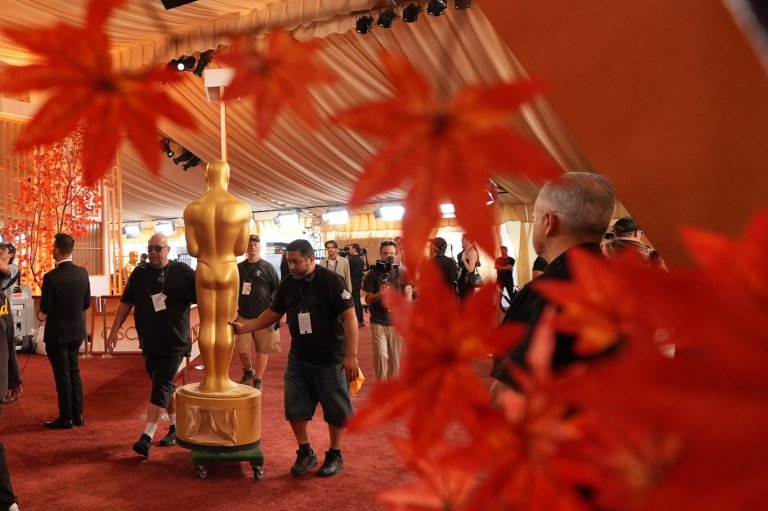 Oscars stars ready for their big fashion moment as red carpet opens | iNFOnews.ca