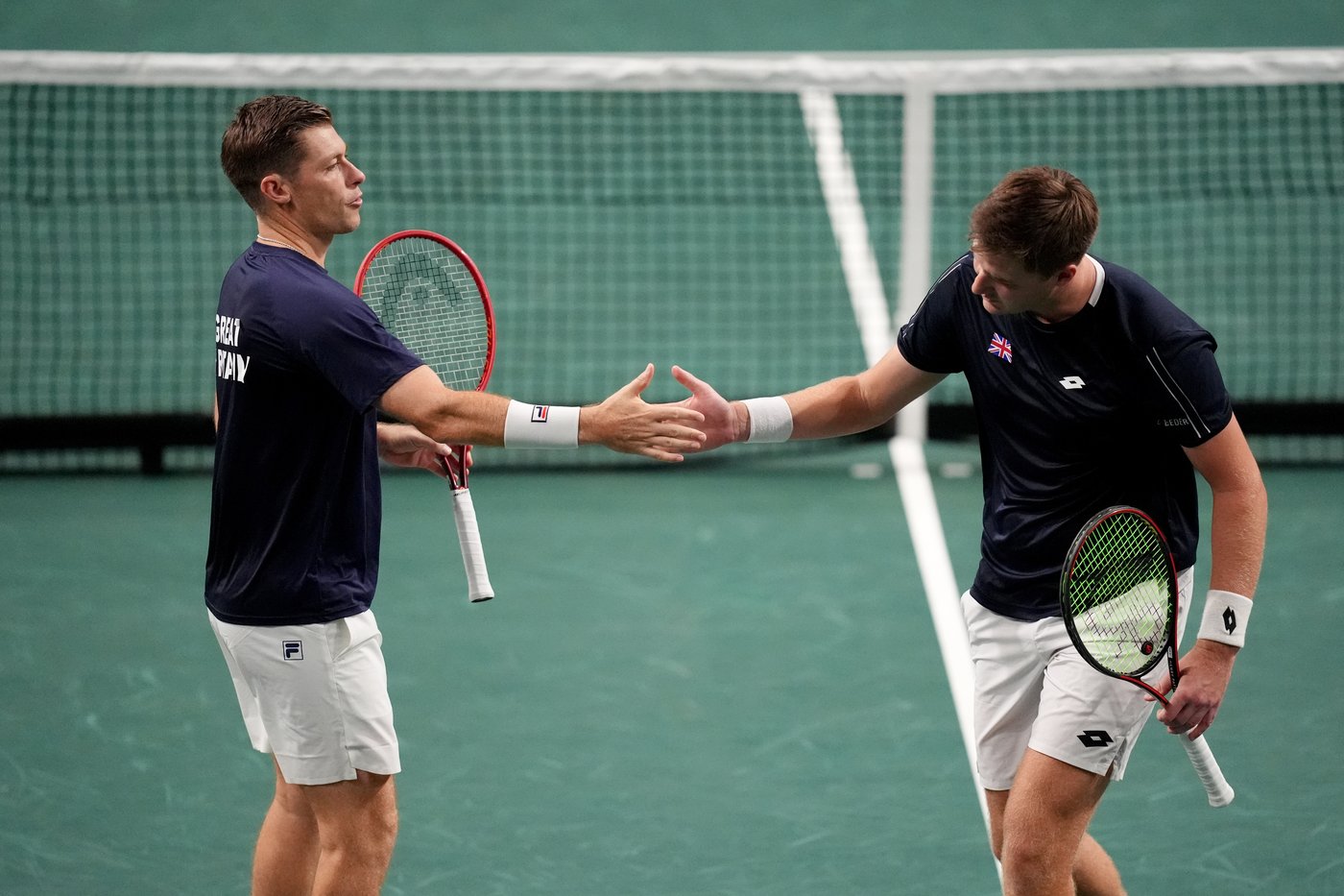 Zverev powers Germany into Davis Cup Final 8 with a swift win over Prizmic, Britain also advances | iNFOnews.ca