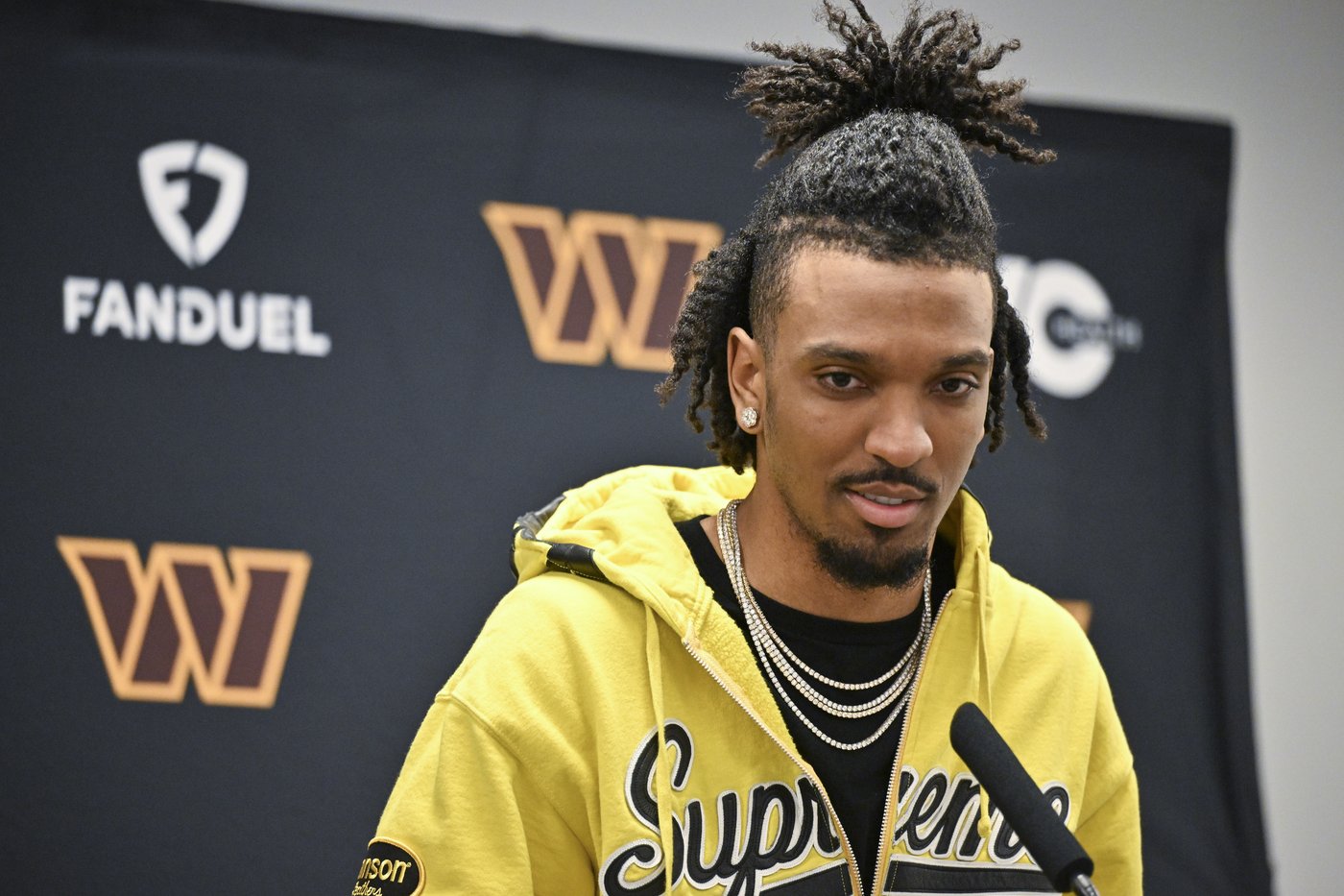 Commanders coach Dan Quinn says he is 'not concerned' about Jayden Daniels' leg soreness | iNFOnews.ca Commanders coach Dan Quinn says he is 'not concerned' about Jayden Daniels' leg soreness | iNFOnews.ca