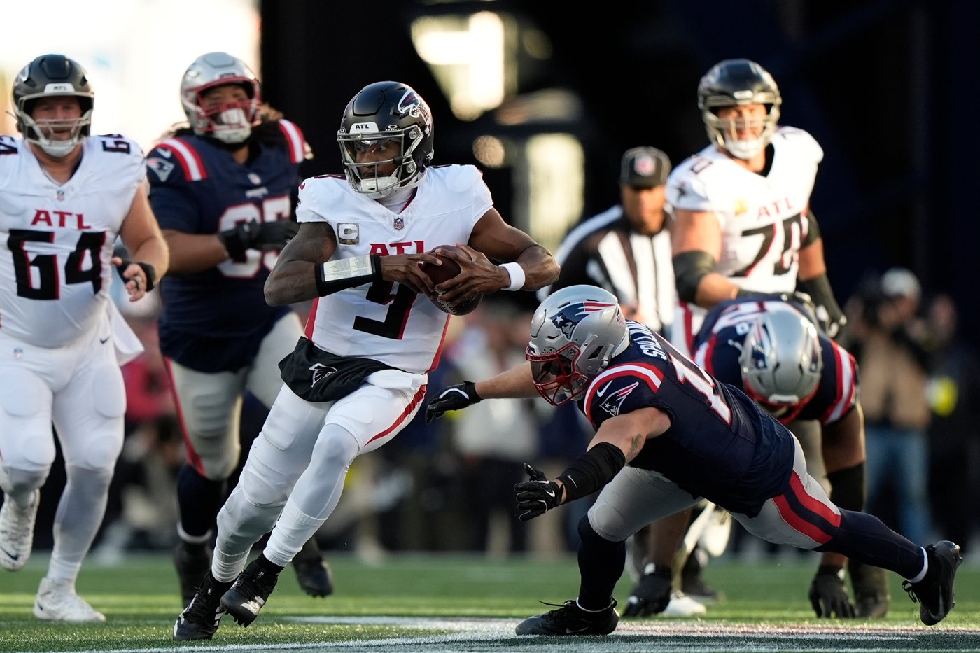 Colts hope to rebound from 2nd loss while the Falcons try to regroup from 3-game skid in Berlin | iNFOnews.ca