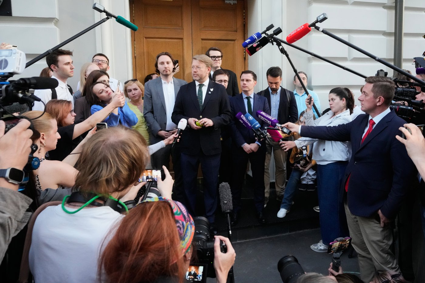For a century, journalists have had a voluntary ethics code. Editors are giving it an AI-era reboot | iNFOnews.ca For a century, journalists have had a voluntary ethics code. Editors are giving it an AI-era reboot | iNFOnews.ca