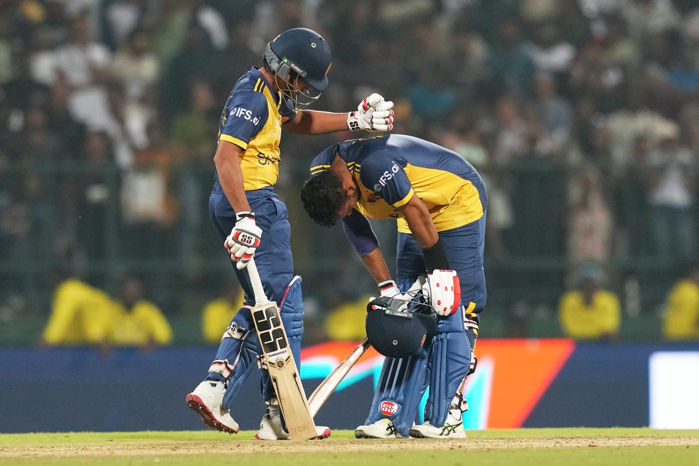 New Zealand reaches T20 World Cup semifinals after Pakistan beats Sri Lanka by only 5 runs | iNFOnews.ca