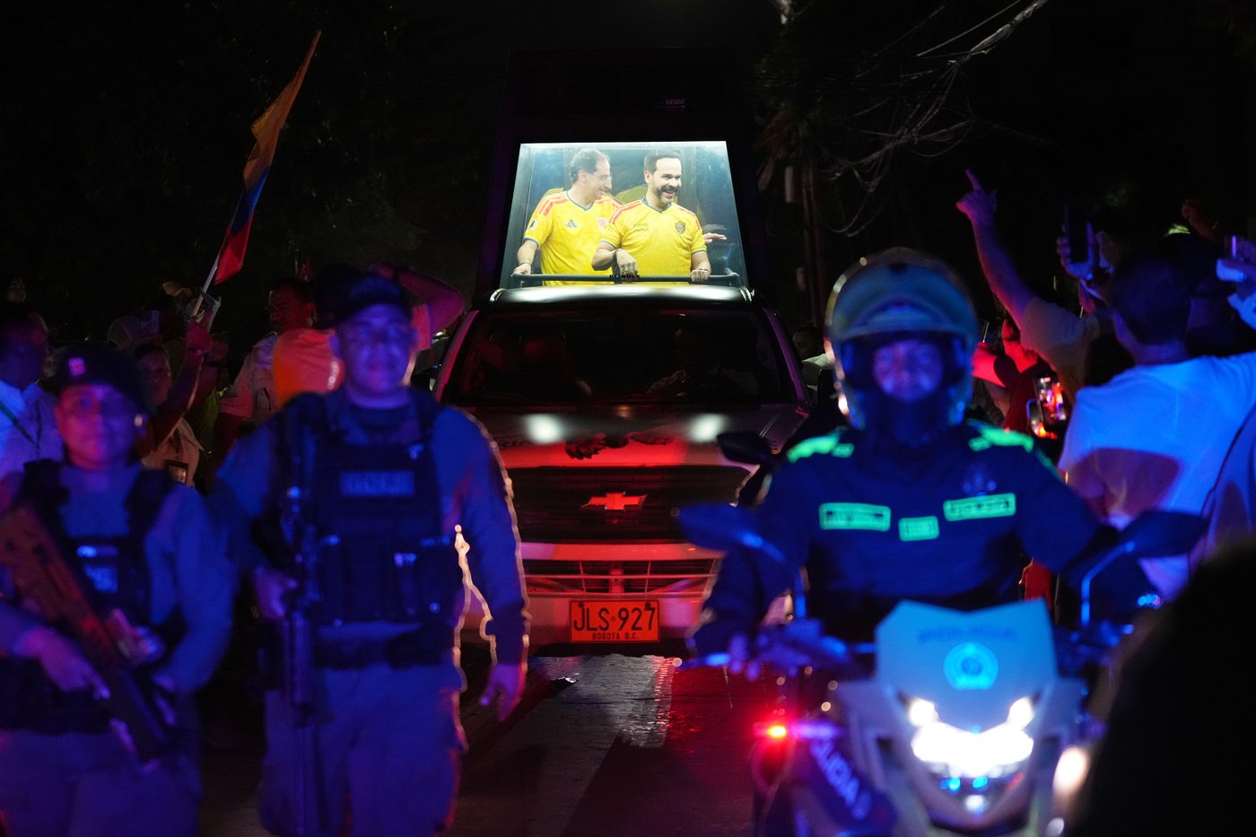 Trump-backed de la Espriella holds razor-thin lead in Colombia's election as rival challenges vote | iNFOnews.ca Trump-backed de la Espriella holds razor-thin lead in Colombia's election as rival challenges vote | iNFOnews.ca