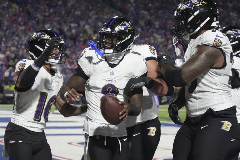 Harbaugh defends Jackson after fan altercation in Baltimore's season opener | iNFOnews.ca