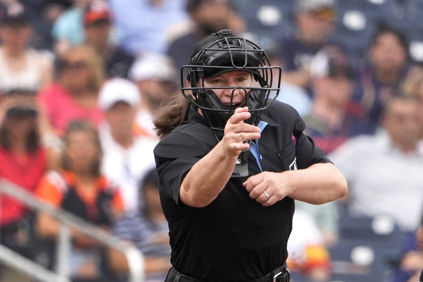 Paul Clemons, Emil Jiménez and Alex MacKay hired as fulltime major league umpires | iNFOnews.ca