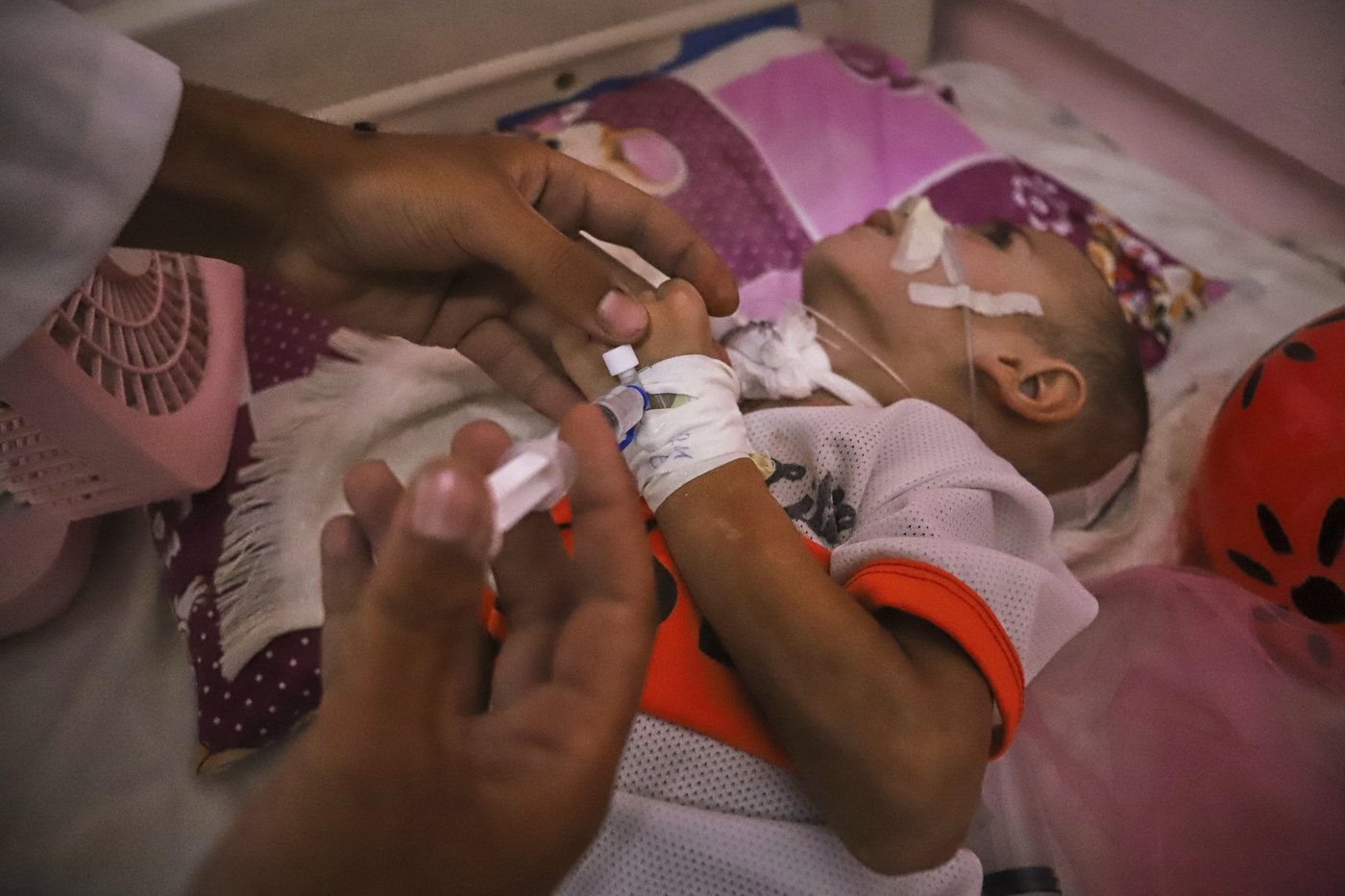 A boy with a brain injury fights for his life in Gaza's decimated health system | iNFOnews.ca