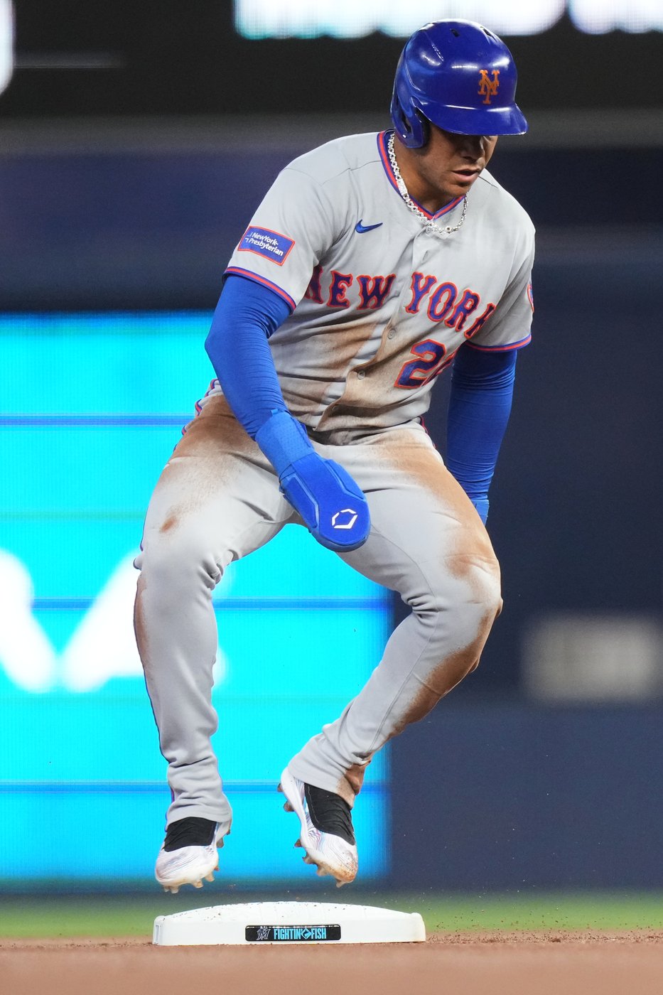 Mets star Juan Soto misses Sunday's game at Marlins because of an illness | iNFOnews.ca
