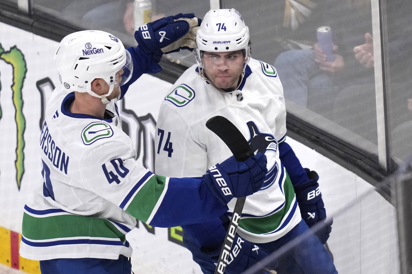 DeBrusk scores in return to Boston as Canucks shut out Bruins 2-0 behind Lankinen | iNFOnews.ca DeBrusk scores in return to Boston as Canucks shut out Bruins 2-0 behind Lankinen | iNFOnews.ca