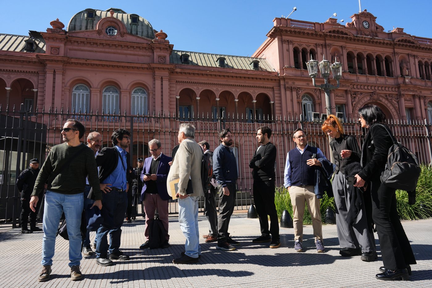 Argentina's Milei restores press access to presidency after a ban sparks backlash | iNFOnews.ca