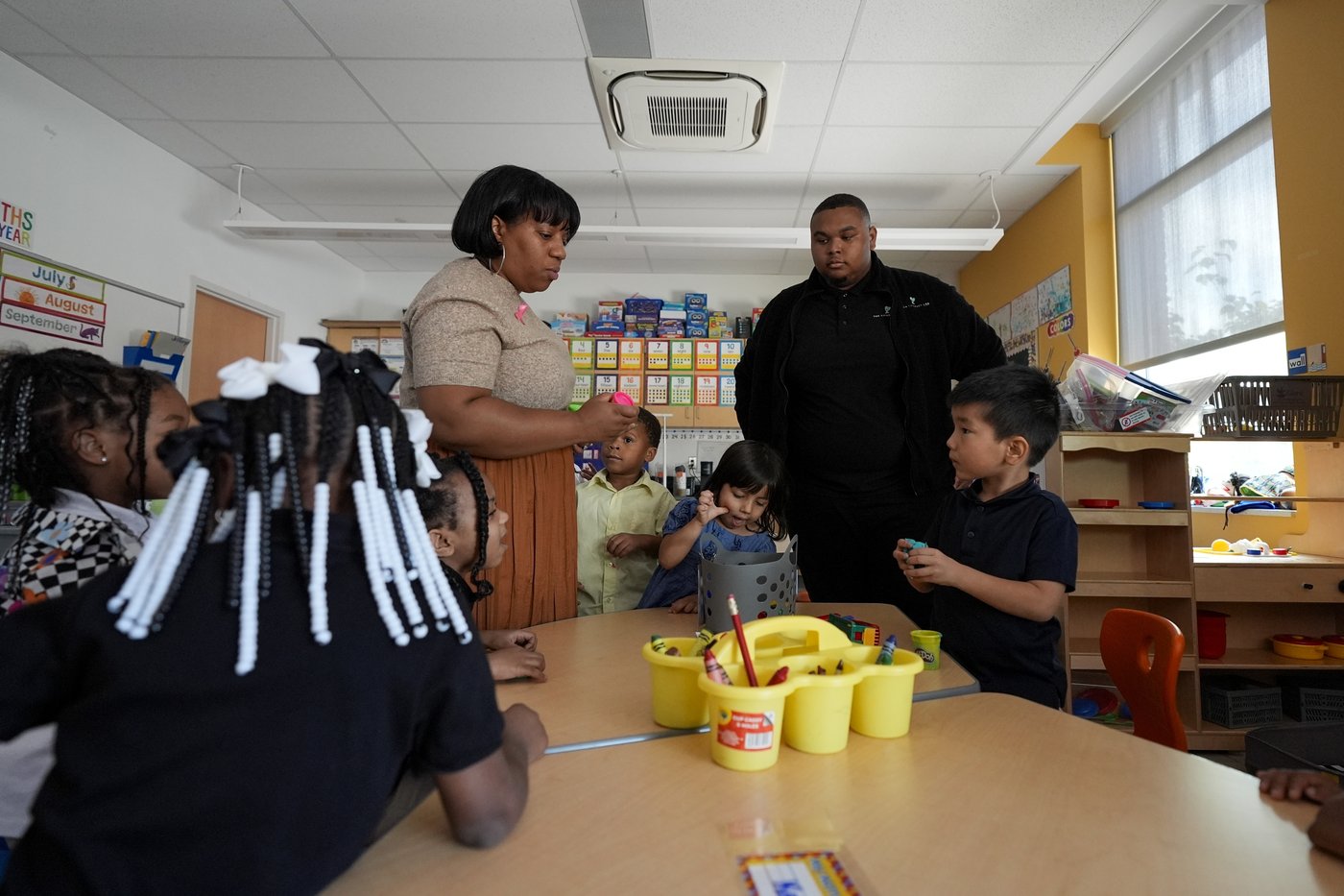 Black male teachers are a rarity in preschools. This pioneering program wants to change that | iNFOnews.ca