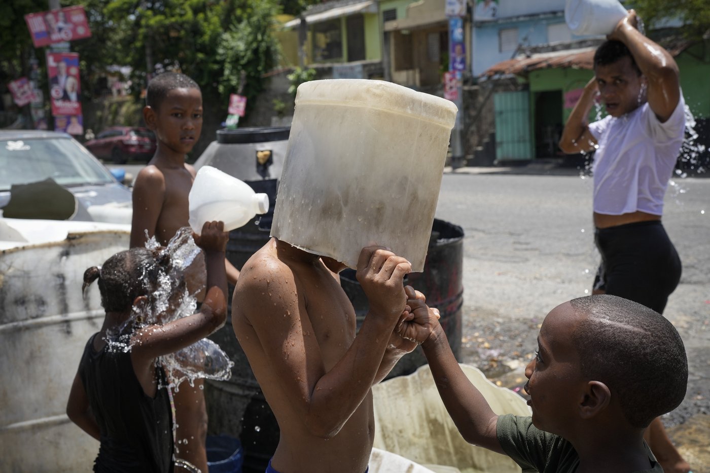 Earth breaks yearly heat record and lurches past dangerous warming threshold | iNFOnews.ca