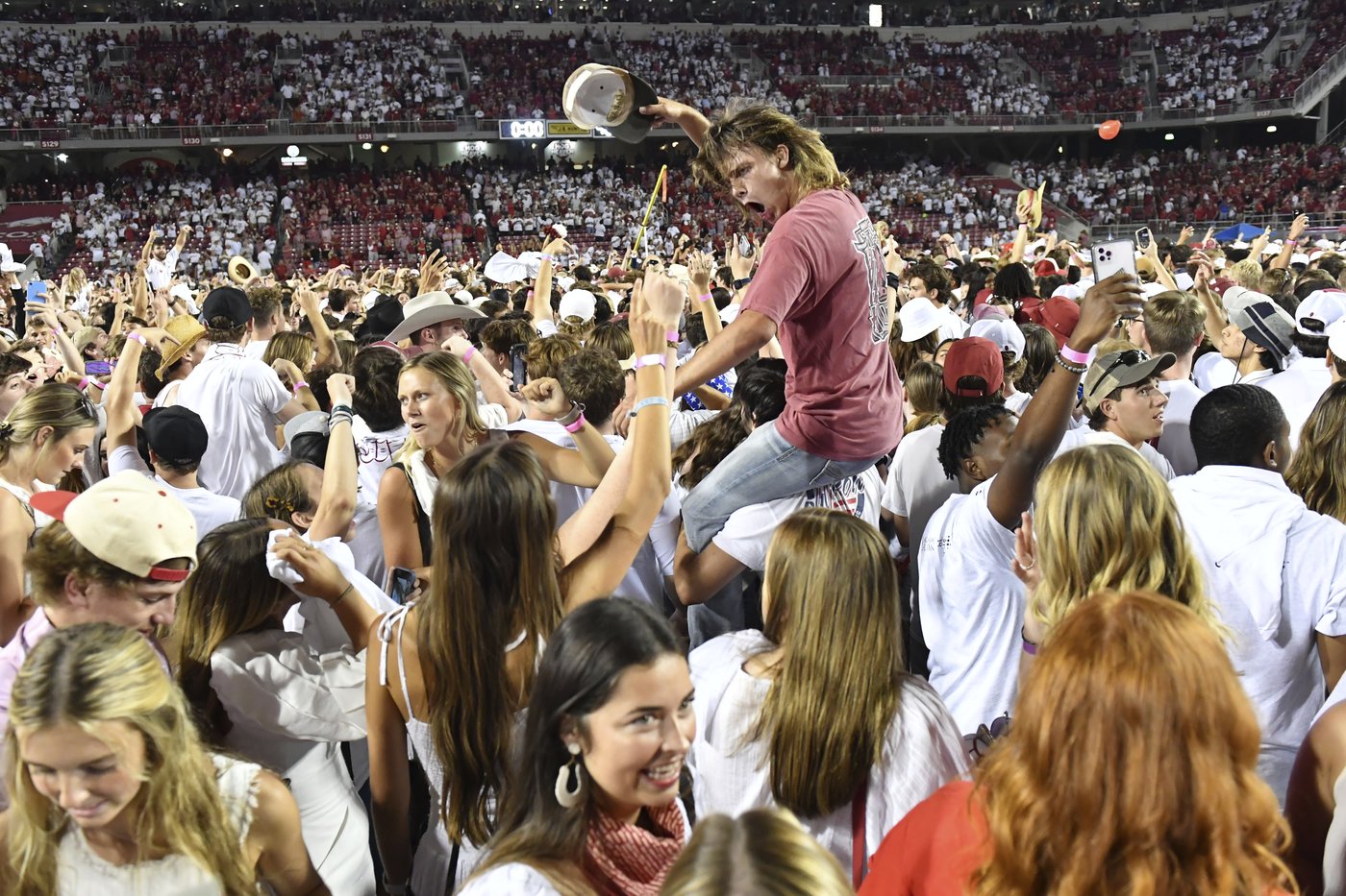Old Texas and Arkansas rivalry renewed as border clash reconnects in SEC | iNFOnews.ca