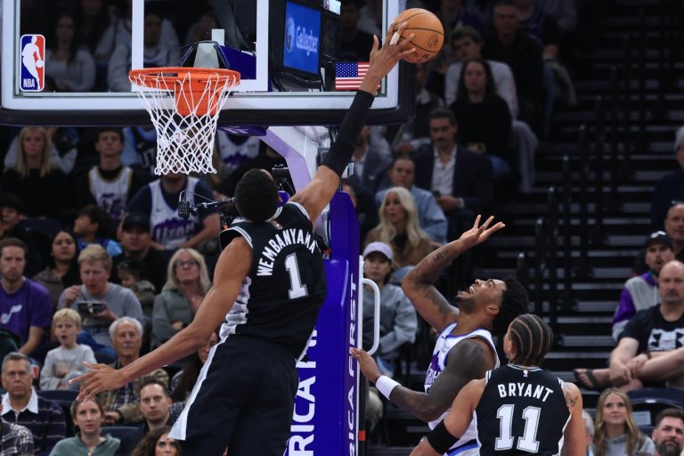Wembanyama scores 36 points and the Spurs clamp down in overtime to beat the Jazz 117-111 | iNFOnews.ca