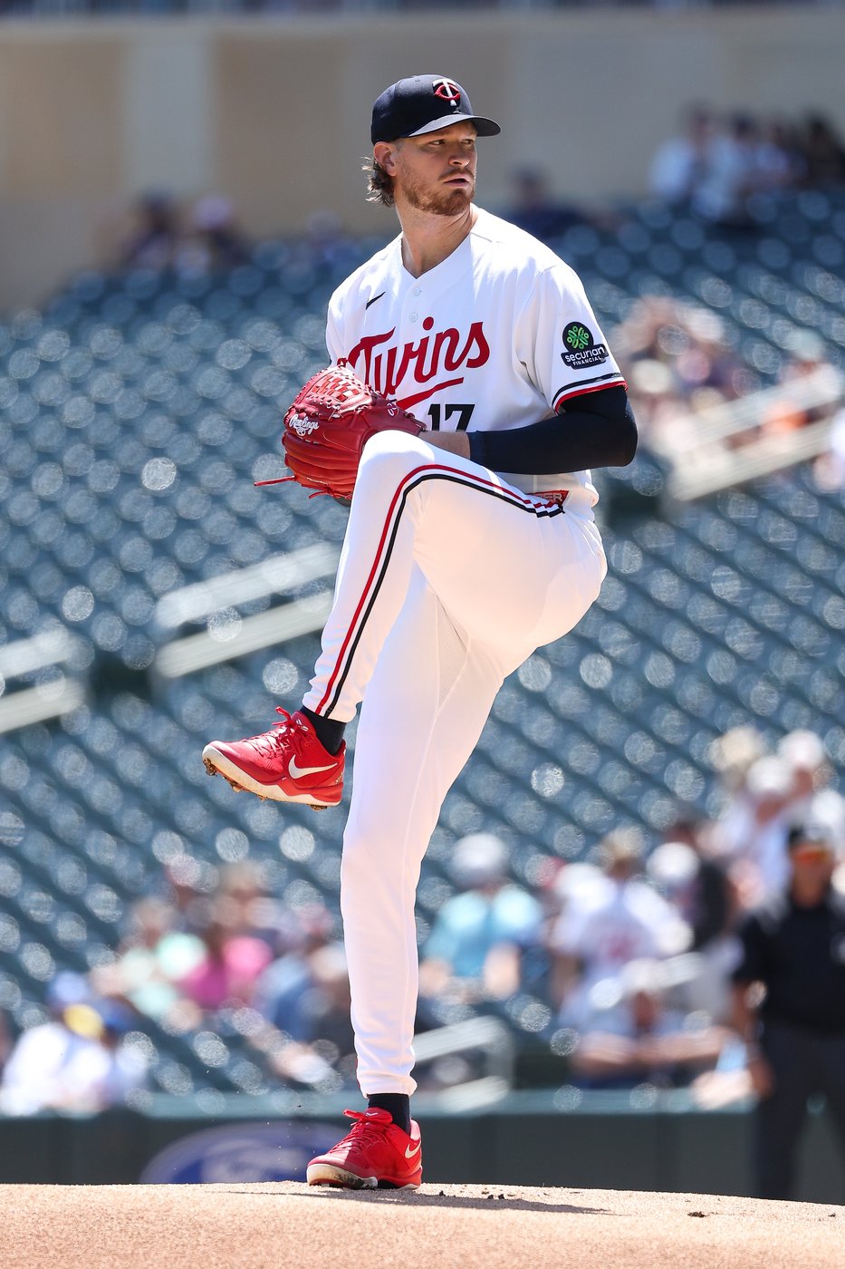 Gavin Williams throws seven strong innings, three Guardians homer in 5-2 victory over Twins | iNFOnews.ca Gavin Williams throws seven strong innings, three Guardians homer in 5-2 victory over Twins | iNFOnews.ca