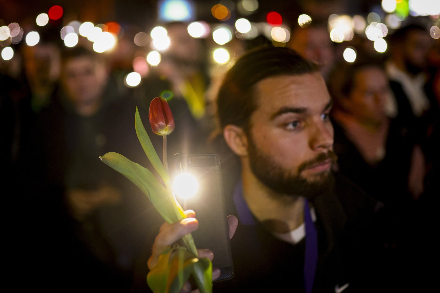 Serbia's students lead Danube bridge blockades as protest draws tens of thousands calling for change | iNFOnews.ca