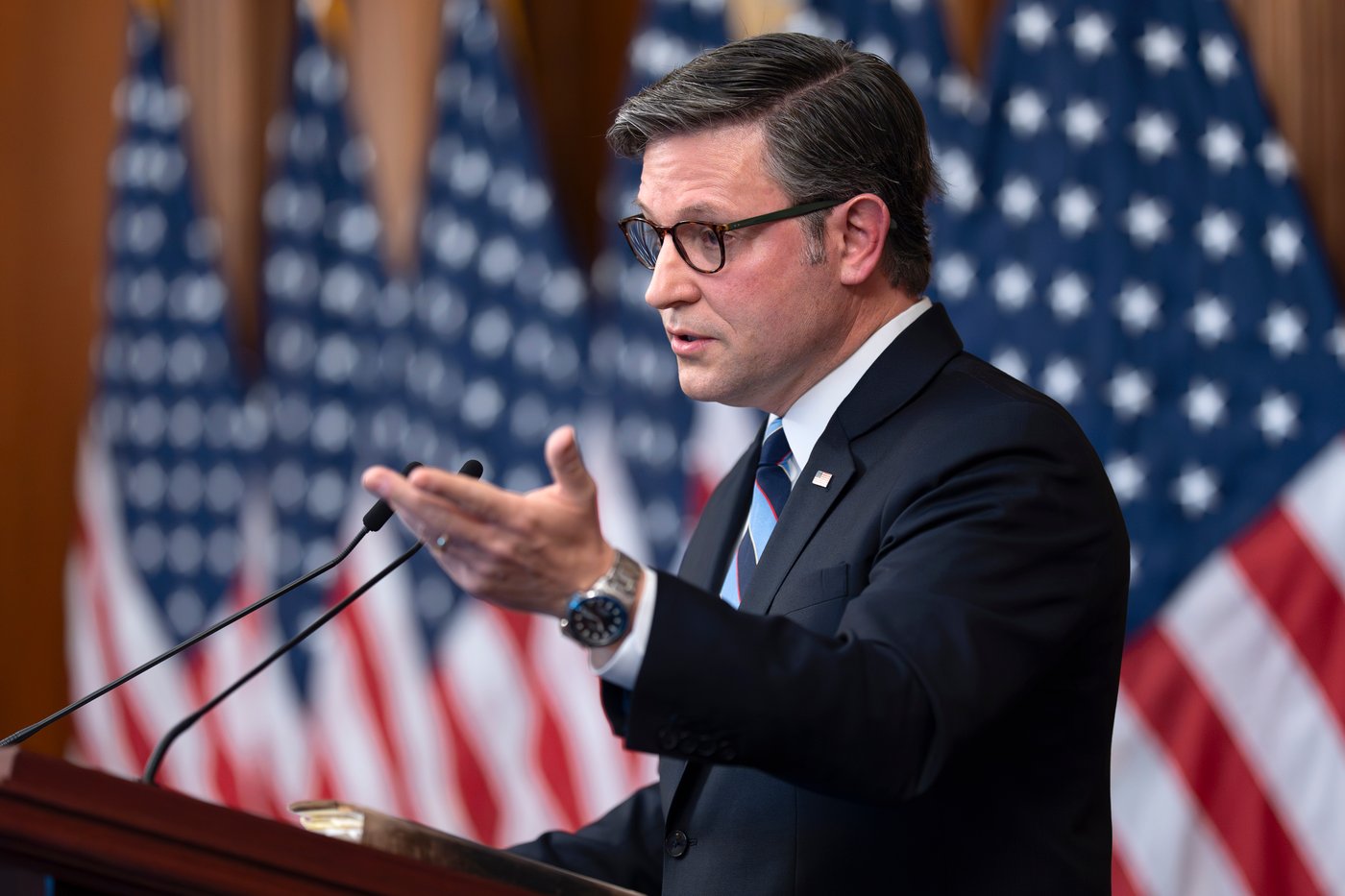 Government shutdown drags on as health care compromise remains elusive | iNFOnews.ca