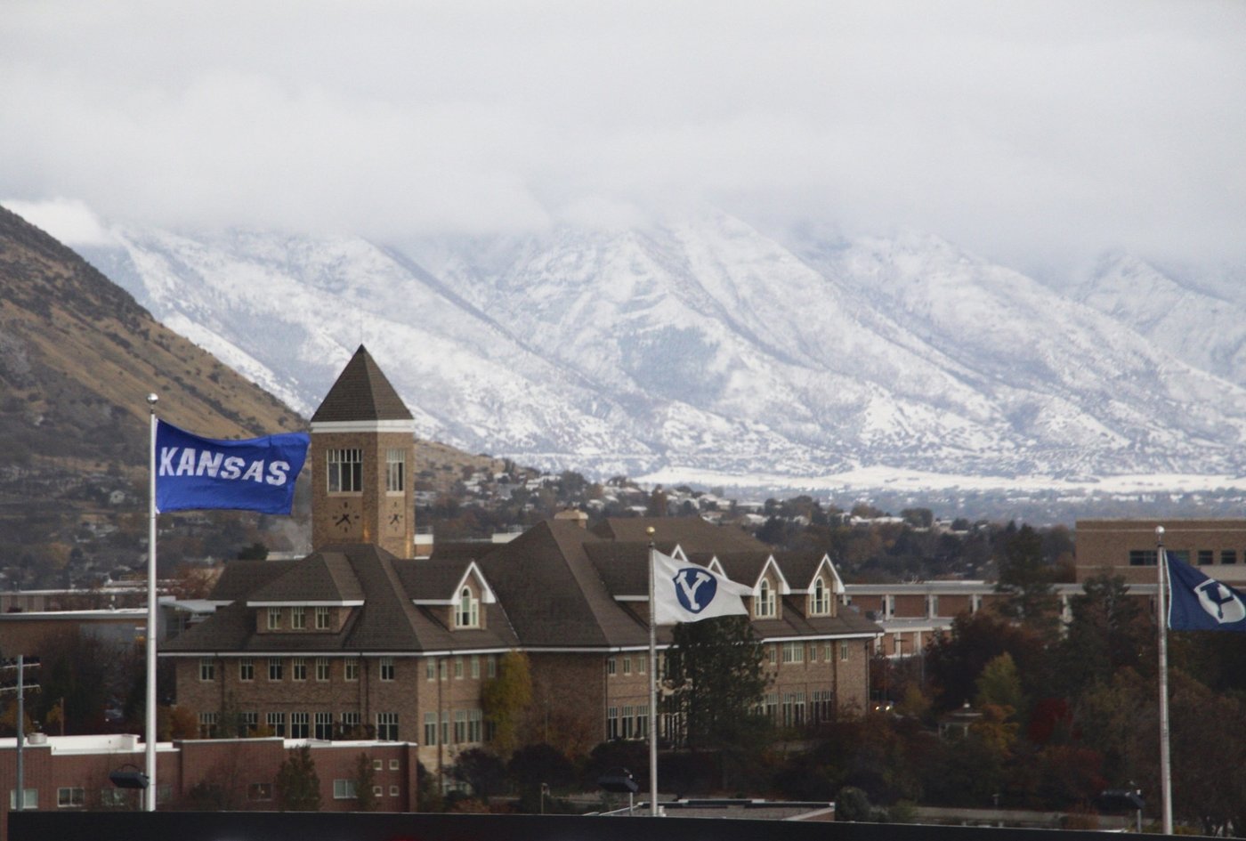 BYU quarterback Jake Retzlaff brings touchdowns and Jewish teachings to predominantly Mormon school | iNFOnews.ca
