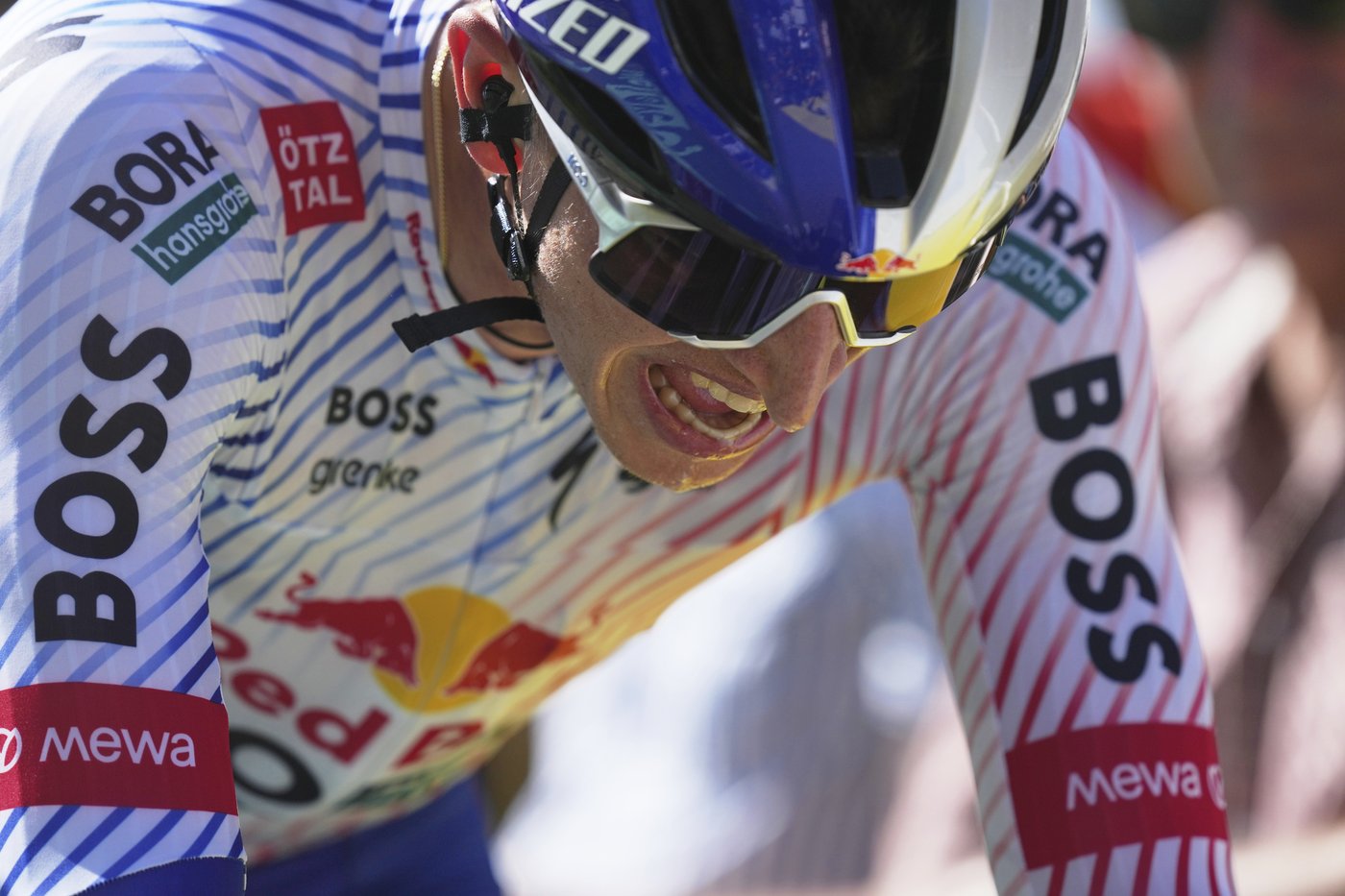 Pogačar crushes rivals in brutal uphill time trial and solidifies Tour lead | iNFOnews.ca