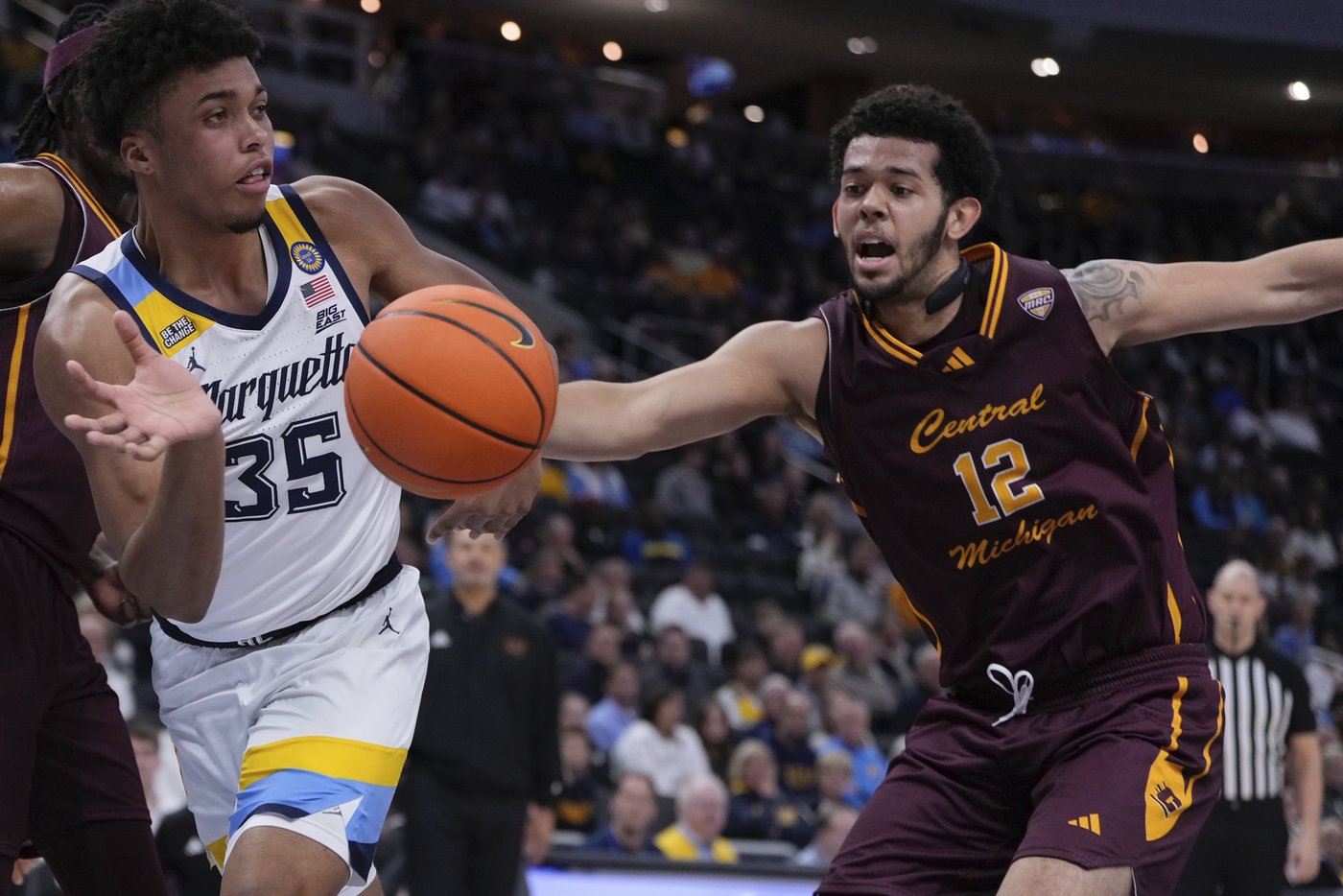 Mitchell scores 17 as No. 15 Marquette outlasts Central Michigan 70-62 | iNFOnews.ca