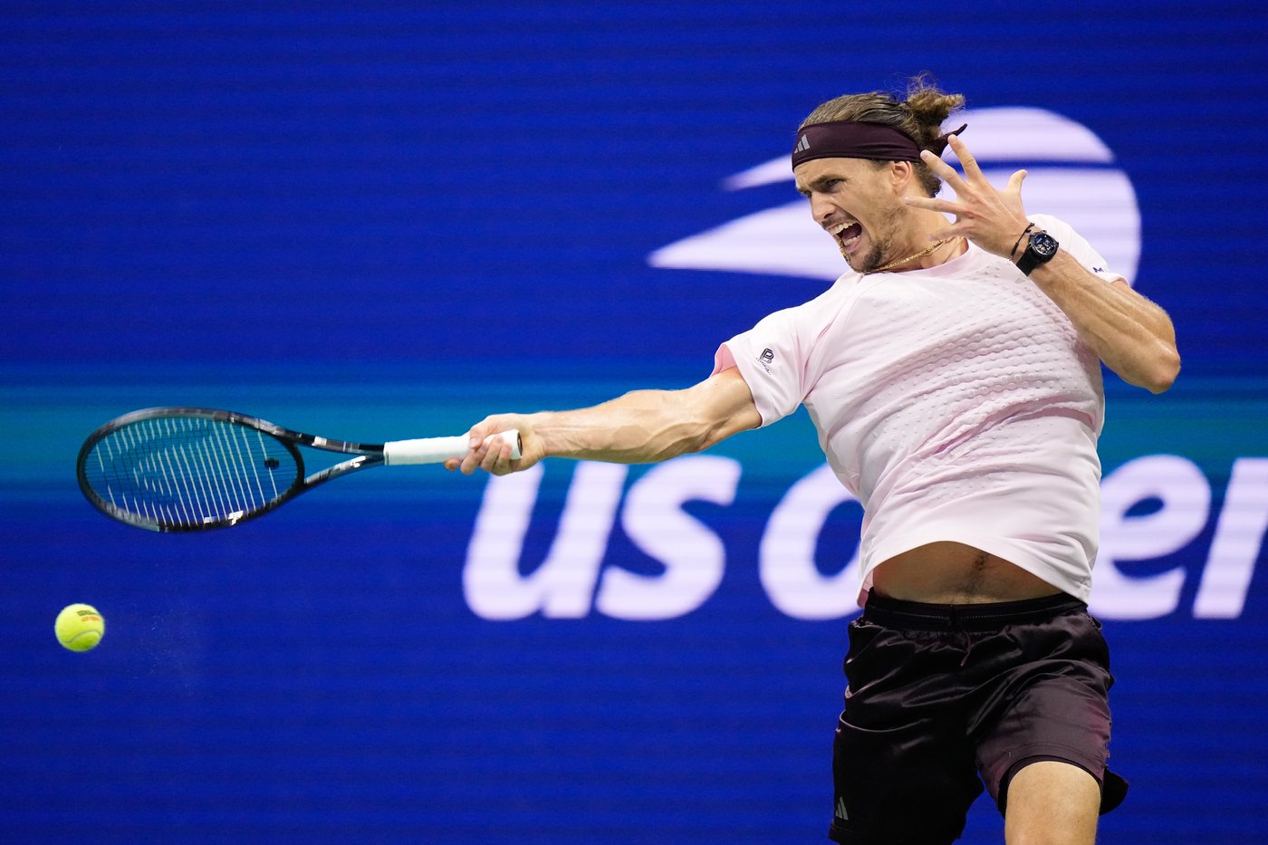 No. 1 Zverev reaches US Open semifinals and will face Khachanov after Blockx's injuries | iNFOnews.ca No. 1 Zverev reaches US Open semifinals and will face Khachanov after Blockx's injuries | iNFOnews.ca