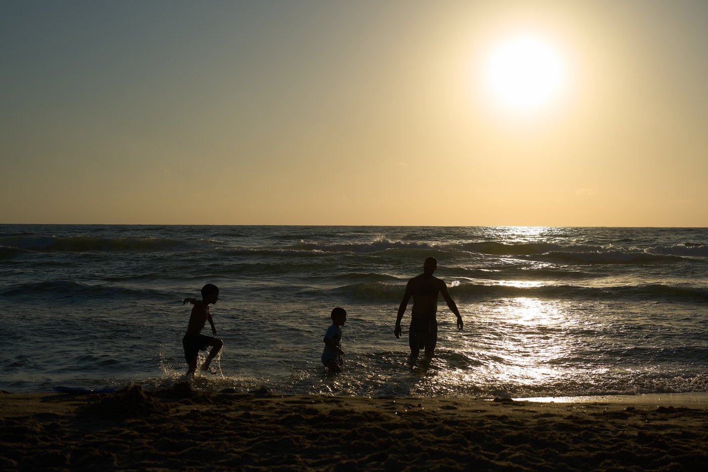 AP Exclusive: Inside Israel's push to clear sea munitions, part of global push to protect waters | iNFOnews.ca