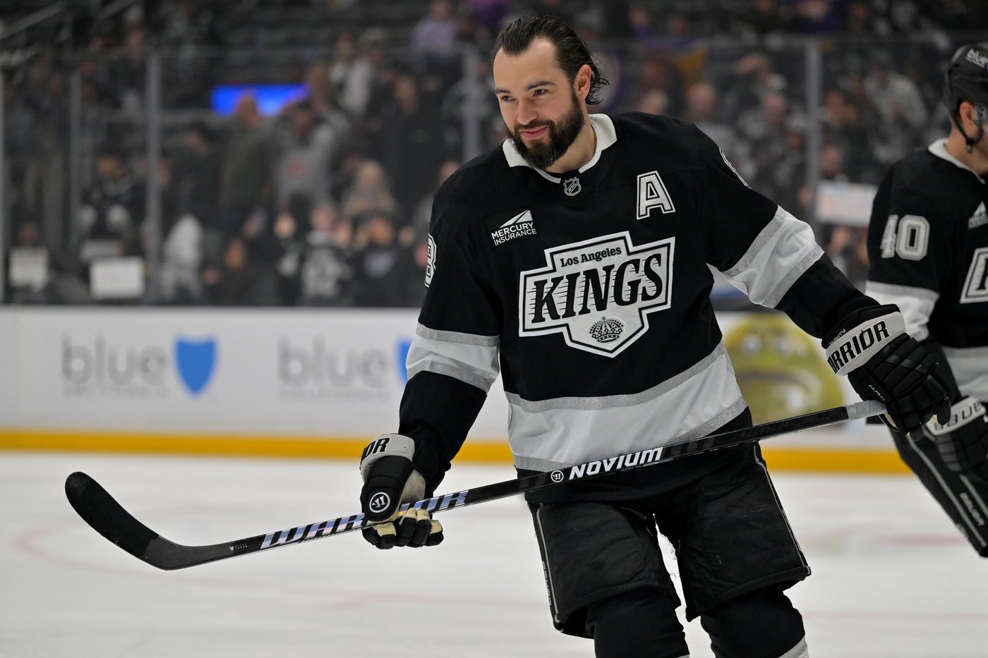 'Alive and awake': NHL players talk going helmets off in warm-ups | iNFOnews.ca