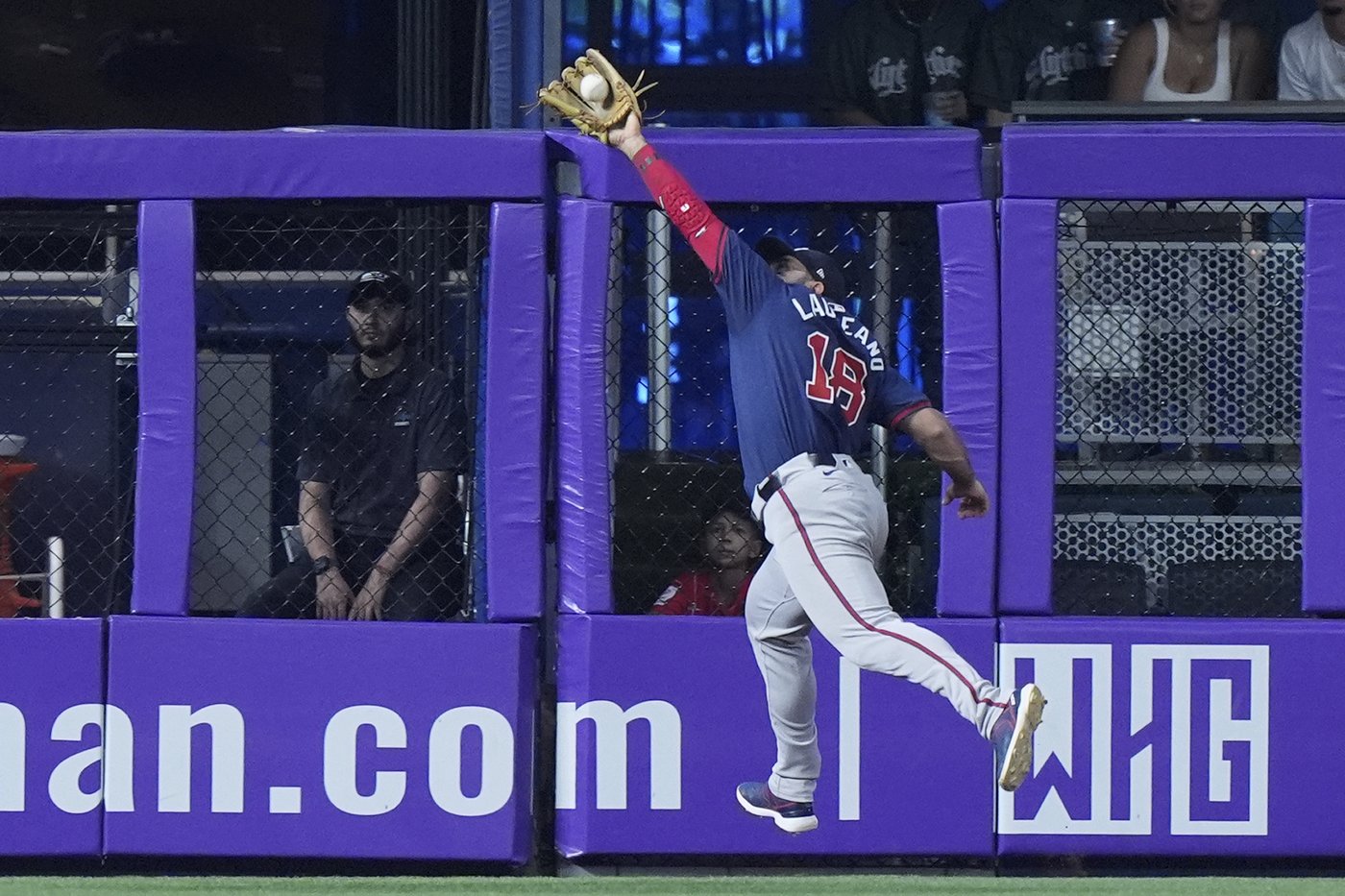 Albies, Urshela homer as Braves edge Marlins 5-4 | iNFOnews.ca Albies, Urshela homer as Braves edge Marlins 5-4 | iNFOnews.ca