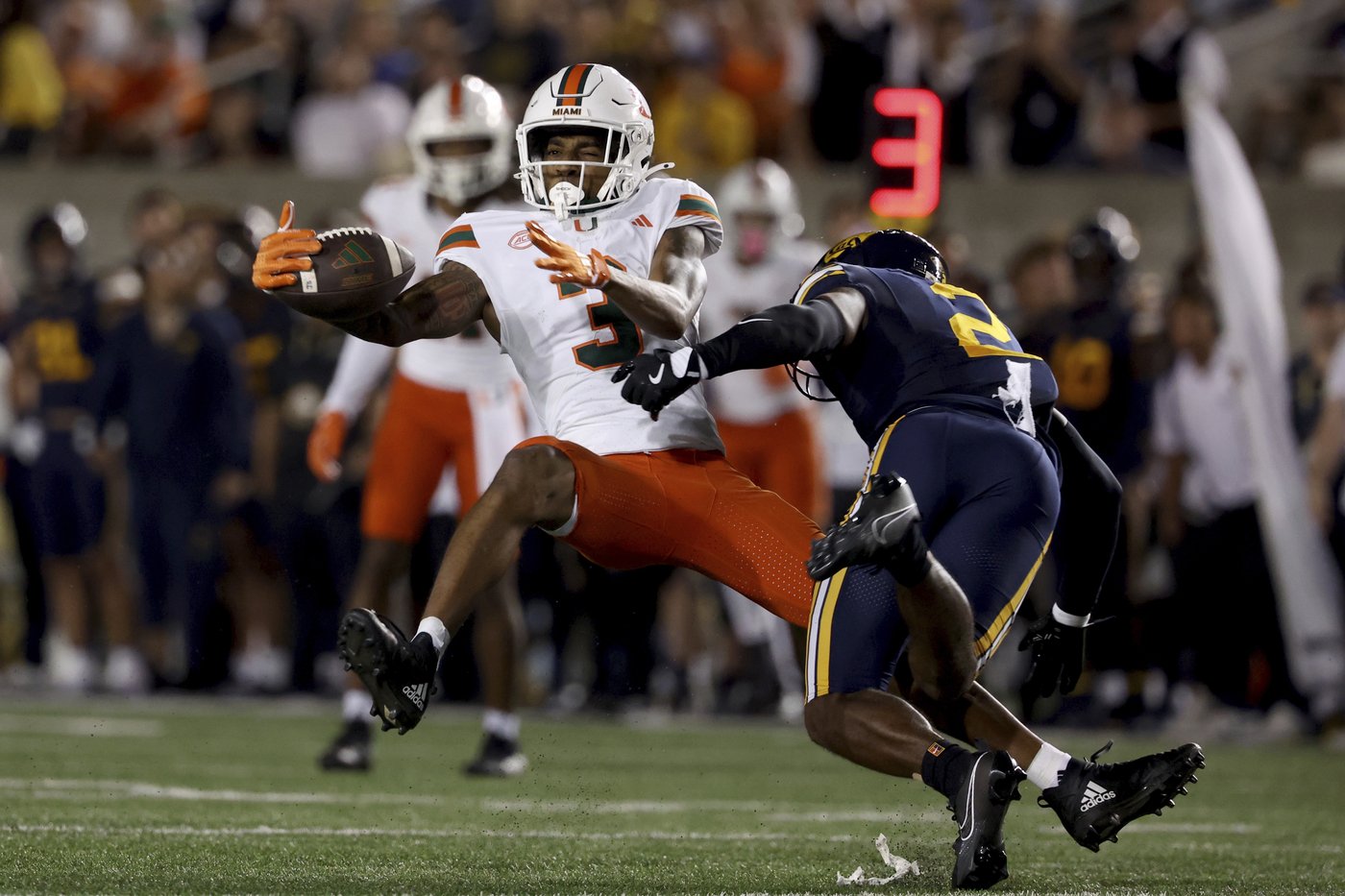 No. 8 Miami rallies from 25 points down to beat California 39-38 | iNFOnews.ca No. 8 Miami rallies from 25 points down to beat California 39-38 | iNFOnews.ca