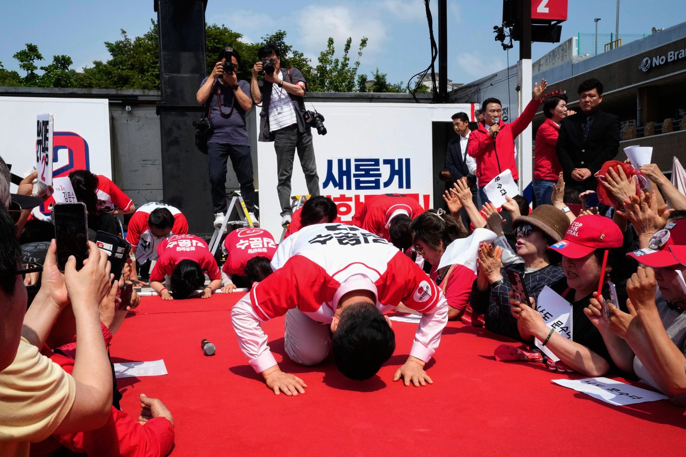 PHOTO COLLECTION: South Korea Election | iNFOnews.ca PHOTO COLLECTION: South Korea Election | iNFOnews.ca
