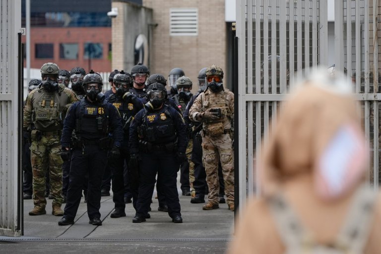 US appeals court says Trump can take command of Oregon troops though deployment blocked for now | iNFOnews.ca