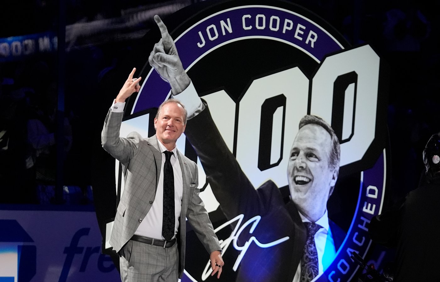Lightning's Jon Cooper wins the Jack Adams Award as NHL coach of the year | iNFOnews.ca