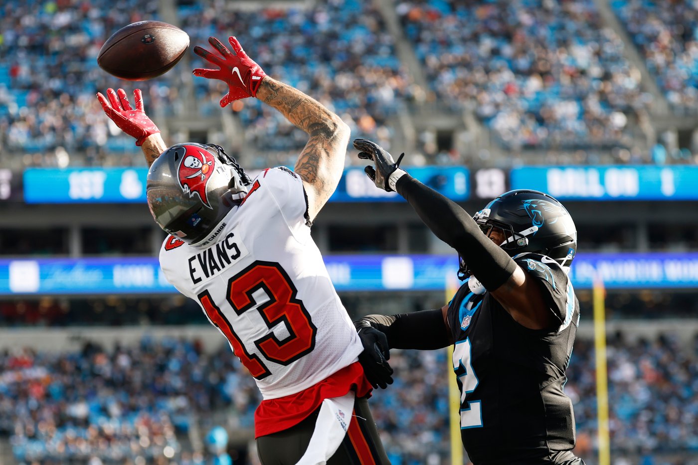 Bucs visit Dolphins, look to move closer to NFC South title | iNFOnews.ca