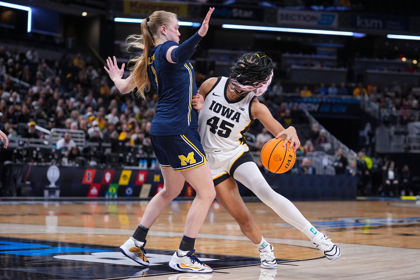 Michigan women's basketball team shooting for a run in March Madness with super sophomores | iNFOnews.ca