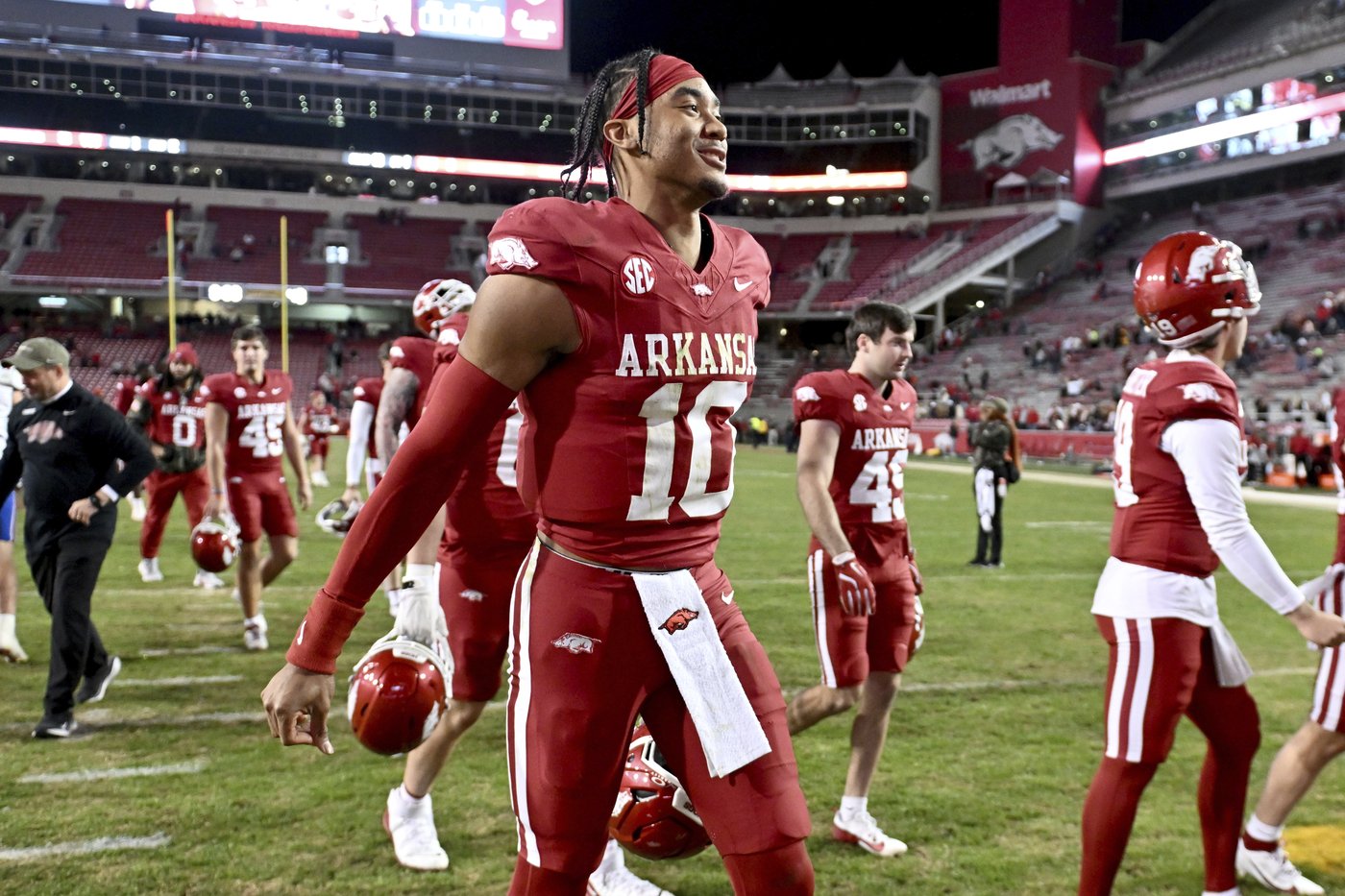 Green's four touchdowns lead Arkansas to 35-14 win over Louisiana Tech | iNFOnews.ca