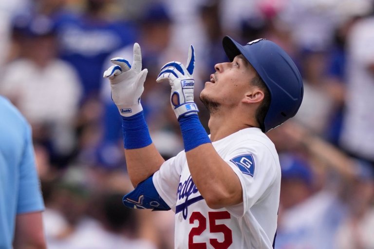 Dodgers get better of Giants' bullpen in 3-1 win to sweep three-game series | iNFOnews.ca