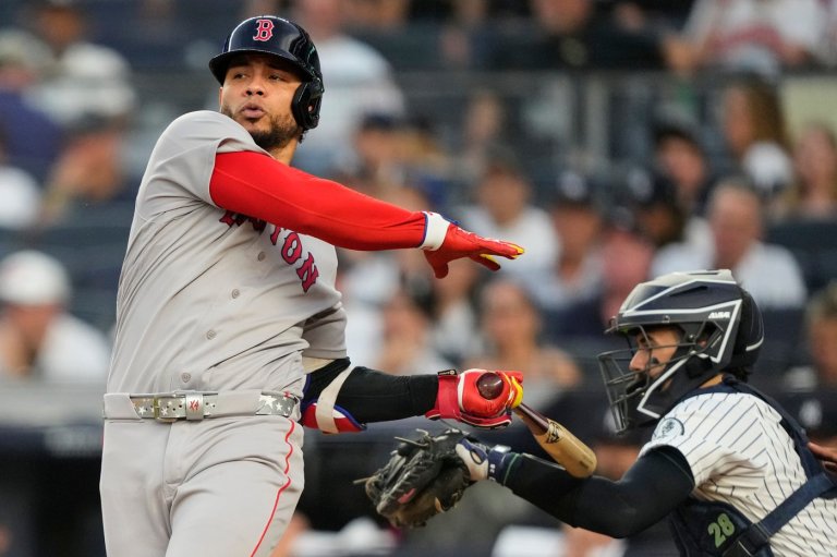 Red Sox place slugger Willson Contreras on IL with strained left hamstring; recall Mickey Gasper | iNFOnews.ca