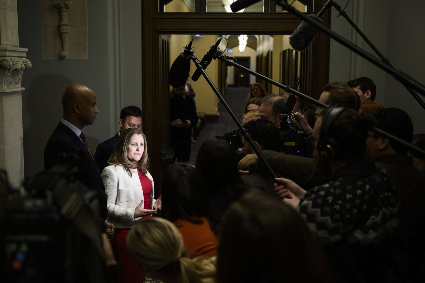 Freeland announces plan to cap grocery profits, expand competition | iNFOnews.ca