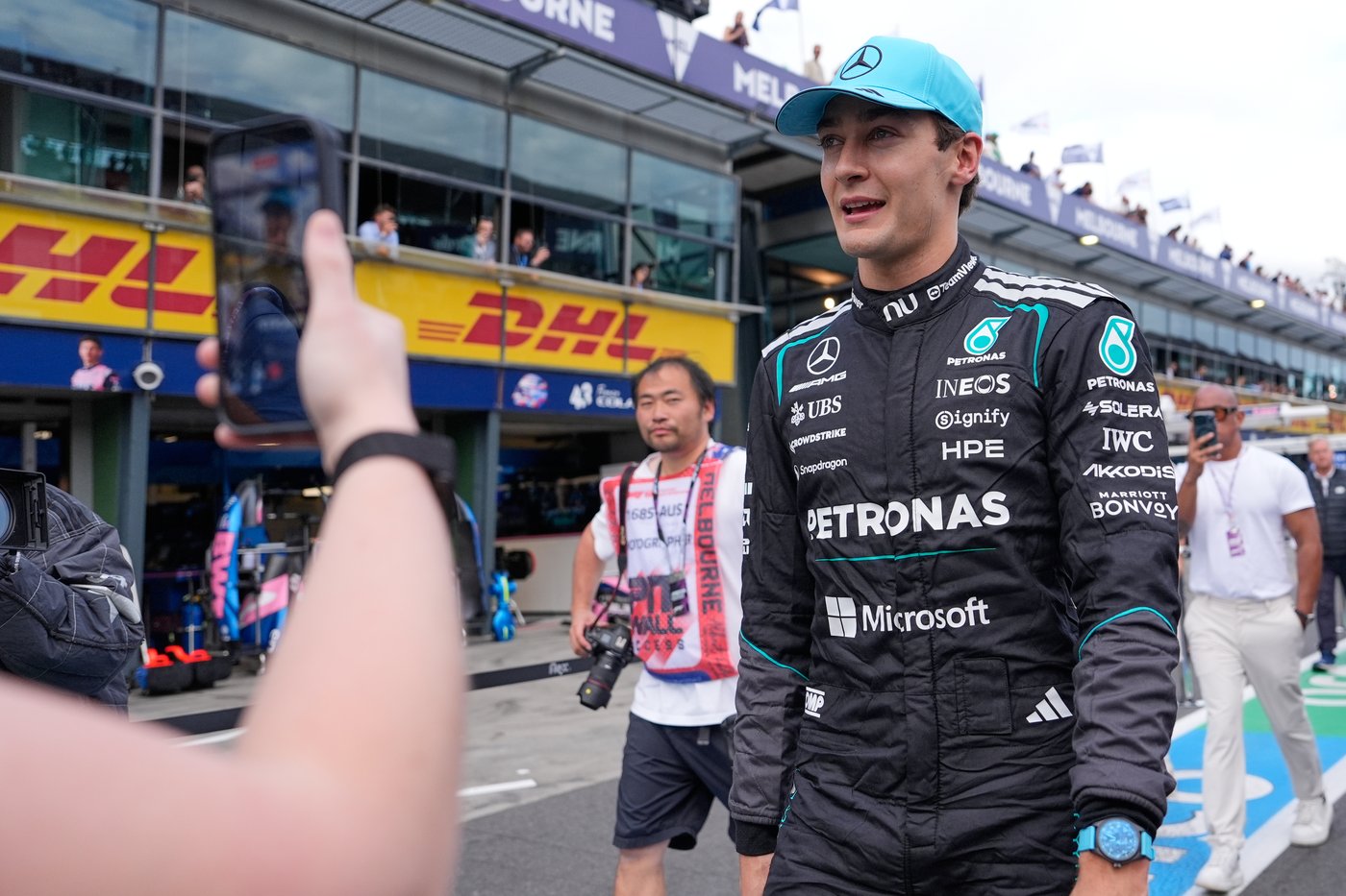 Russell, Antonelli lead Mercedes in one-two qualifying positions for F1's Australian GP | iNFOnews.ca