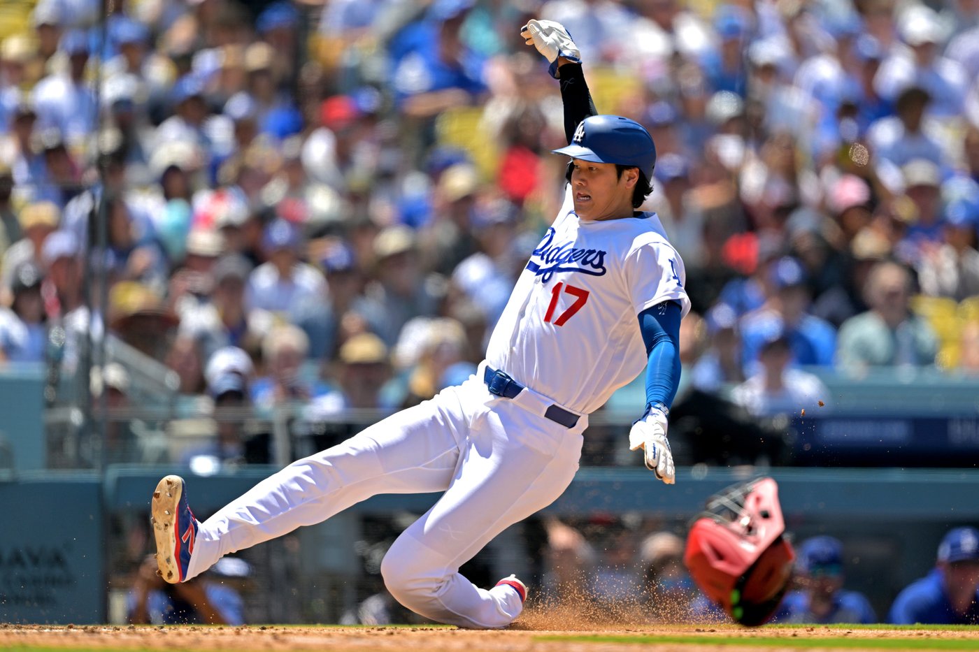 Backup catcher Sebastián Rivero goes 5 for 5 with 6 RBIs as Angels rout Dodgers 13-5 | iNFOnews.ca Backup catcher Sebastián Rivero goes 5 for 5 with 6 RBIs as Angels rout Dodgers 13-5 | iNFOnews.ca
