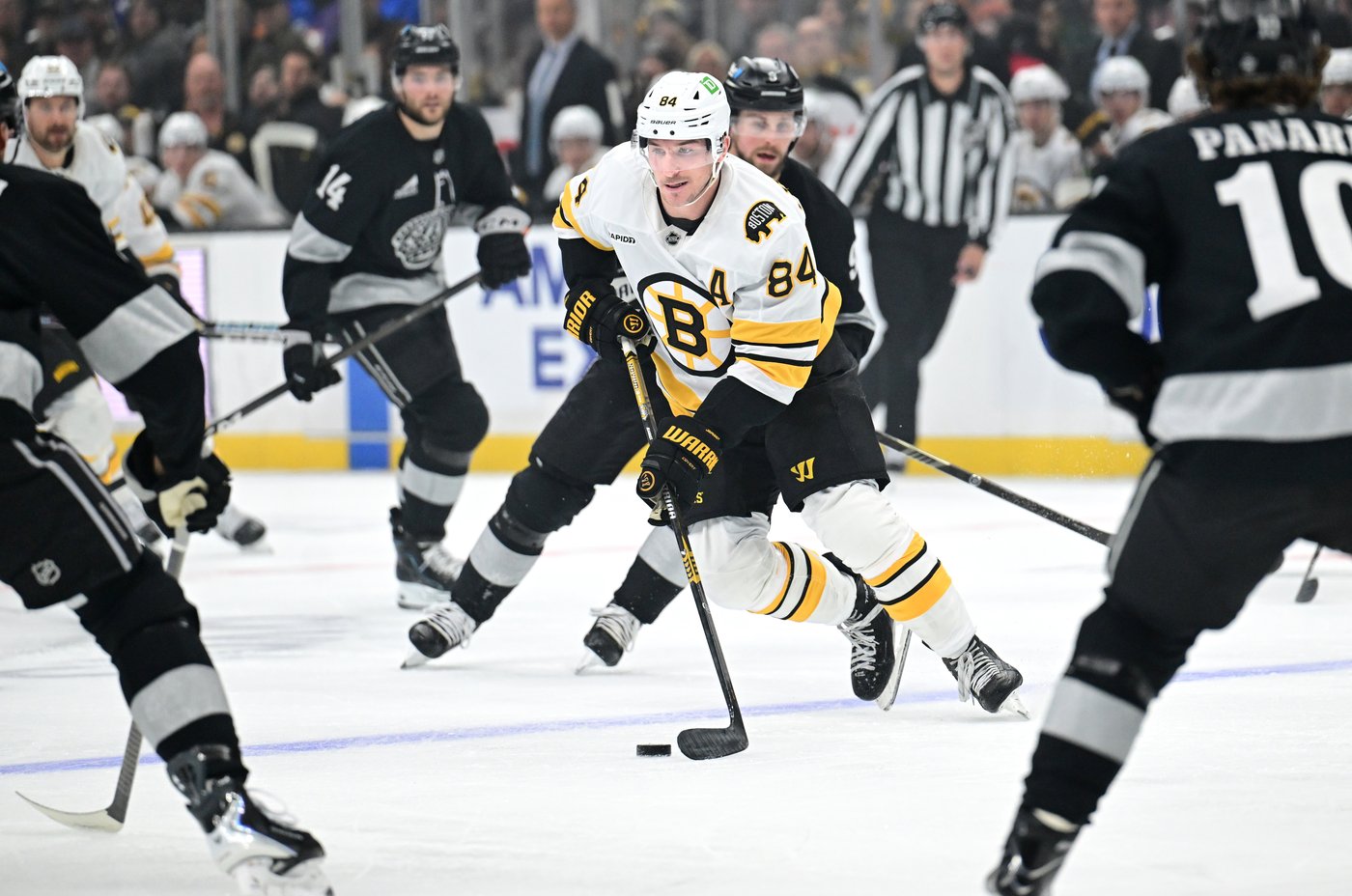 Bruins beat the Kings 4-1 for their 5th straight victory | iNFOnews.ca Bruins beat the Kings 4-1 for their 5th straight victory | iNFOnews.ca